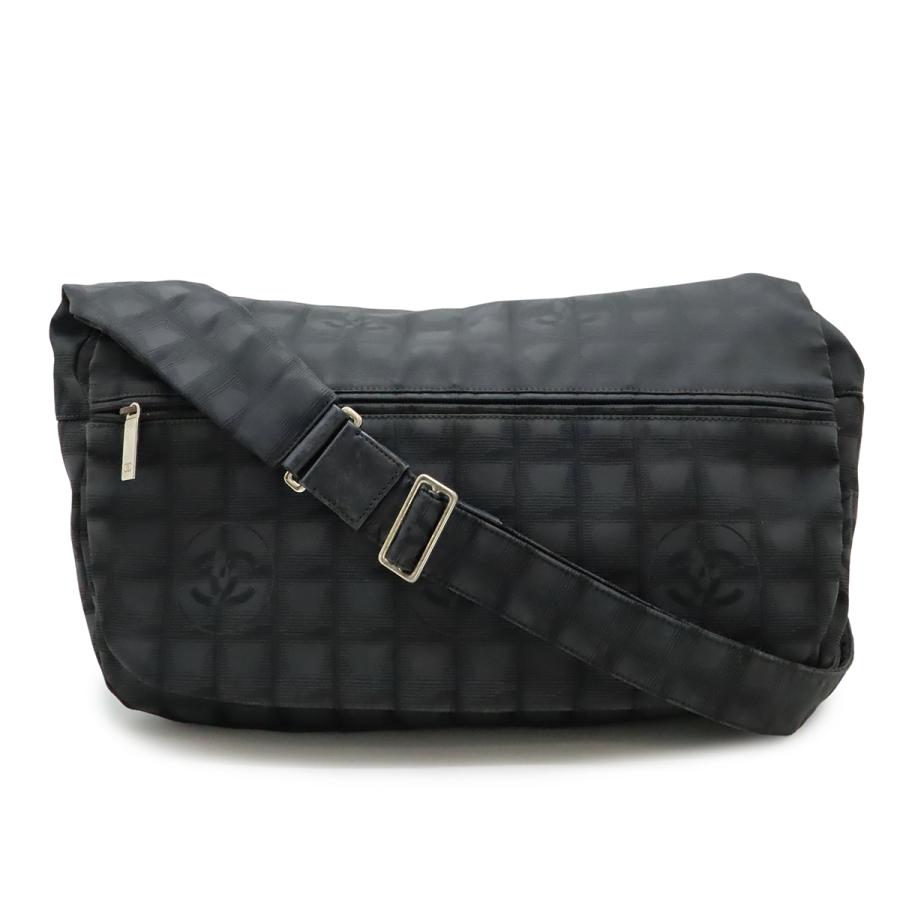 CHANEL ブラック メッセンジャーバッグ CHANEL（シャネル） ニュートラベルライン メッセンジャーバッグ