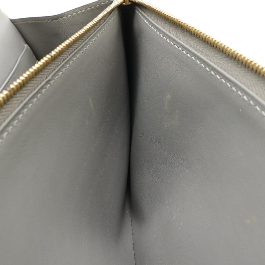 CELINE（セリーヌ） ポケット ラージフラップ チェーンウォレット