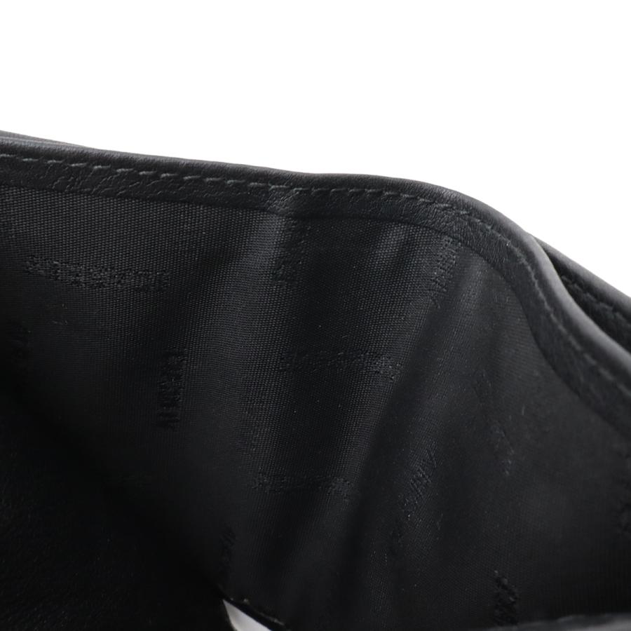 VERSACE ヴェルサーチェ ヴェルサーチ ベルサーチ メドゥーサ メデューサ エンボス 2つ折財布 二つ折り財布 レザー NERO 黒 ブラック |  | 04