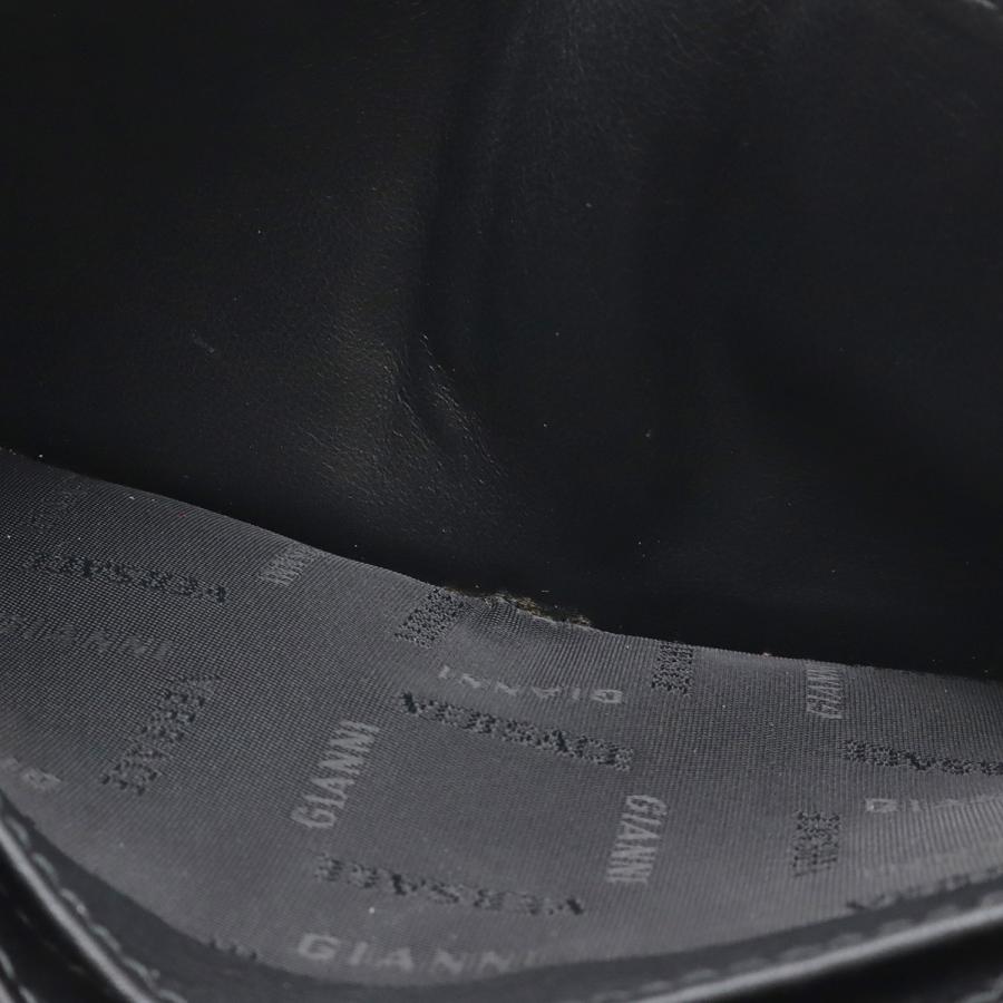VERSACE ヴェルサーチェ ヴェルサーチ ベルサーチ メドゥーサ メデューサ エンボス 2つ折財布 二つ折り財布 レザー NERO 黒 ブラック |  | 05