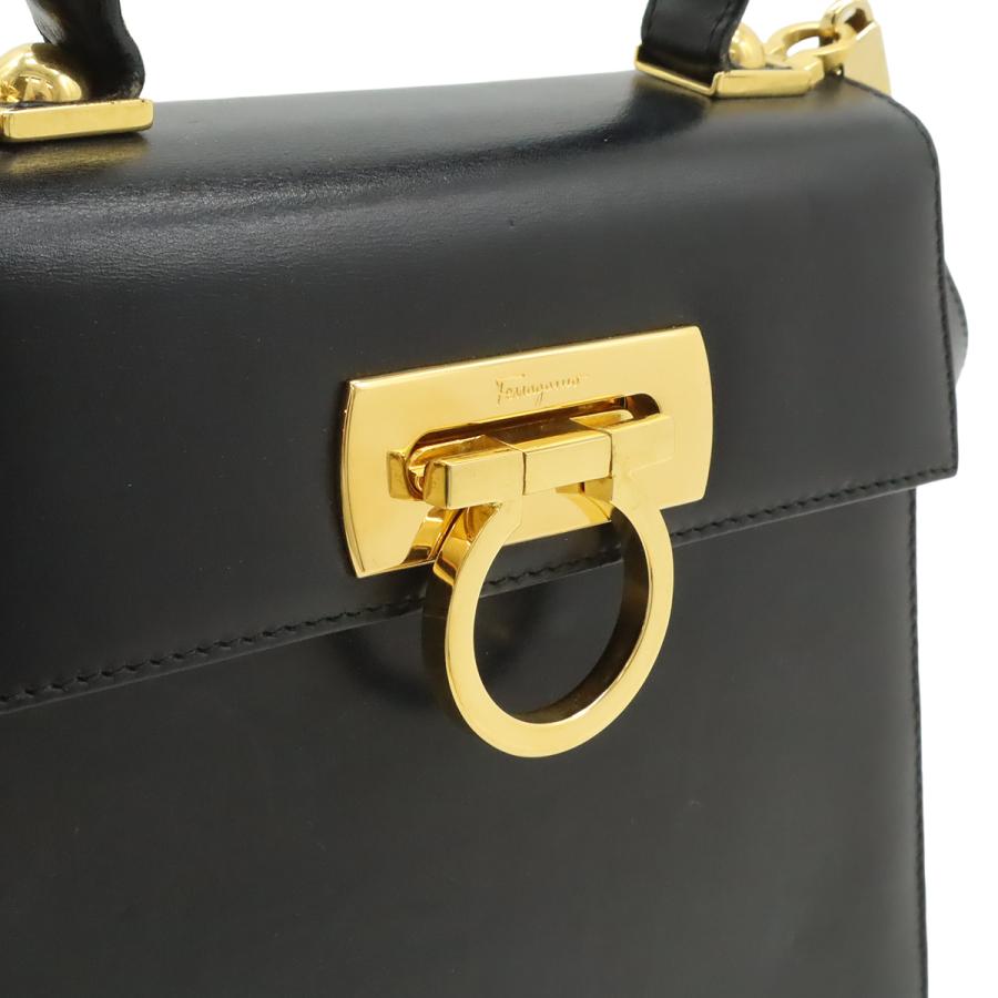 Salvatore Ferragamo サルヴァトーレ フェラガモ ガンチーニ ハンドバッグ 2WAY ショルダーバッグ レザー ブラック 黒 ゴールド金具 |  | 06