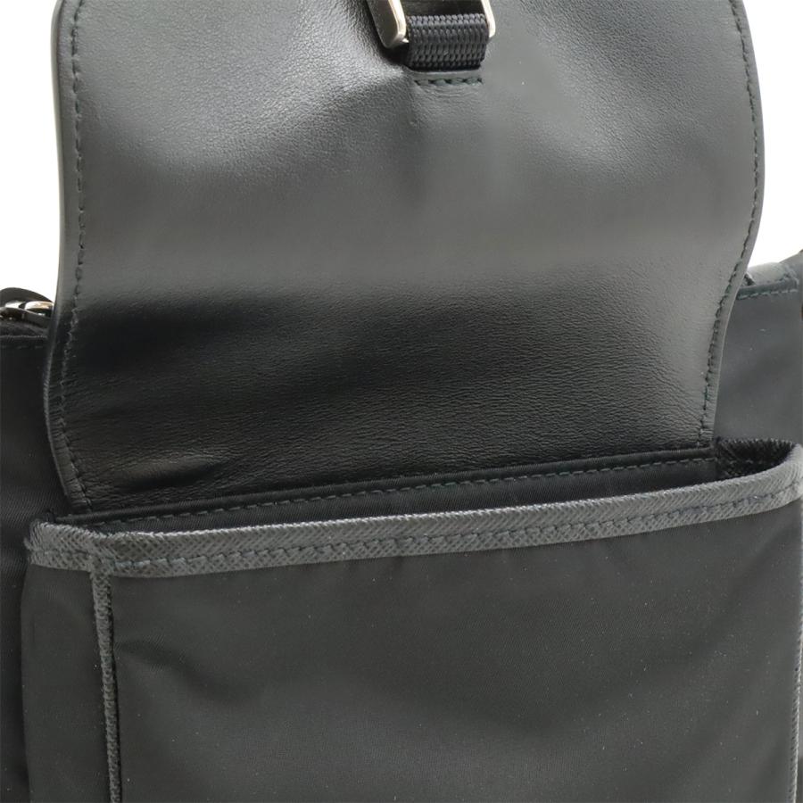 PRADA（プラダ） トライアングルロゴ ボディバッグ ウエストポーチ