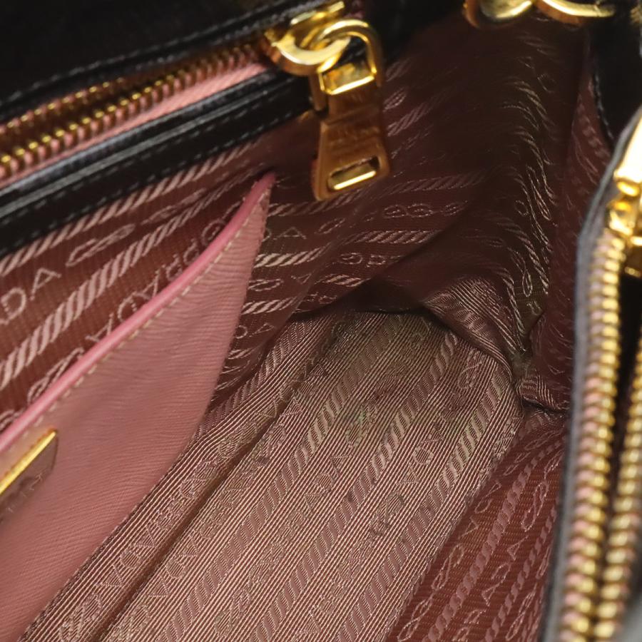 PRADA プラダ トライアングルロゴ ハンドバッグ 2WAY ショルダーバッグ 斜め掛け ドーム型 サフィアーノ レザー ブラック 黒 | PRADA | 06