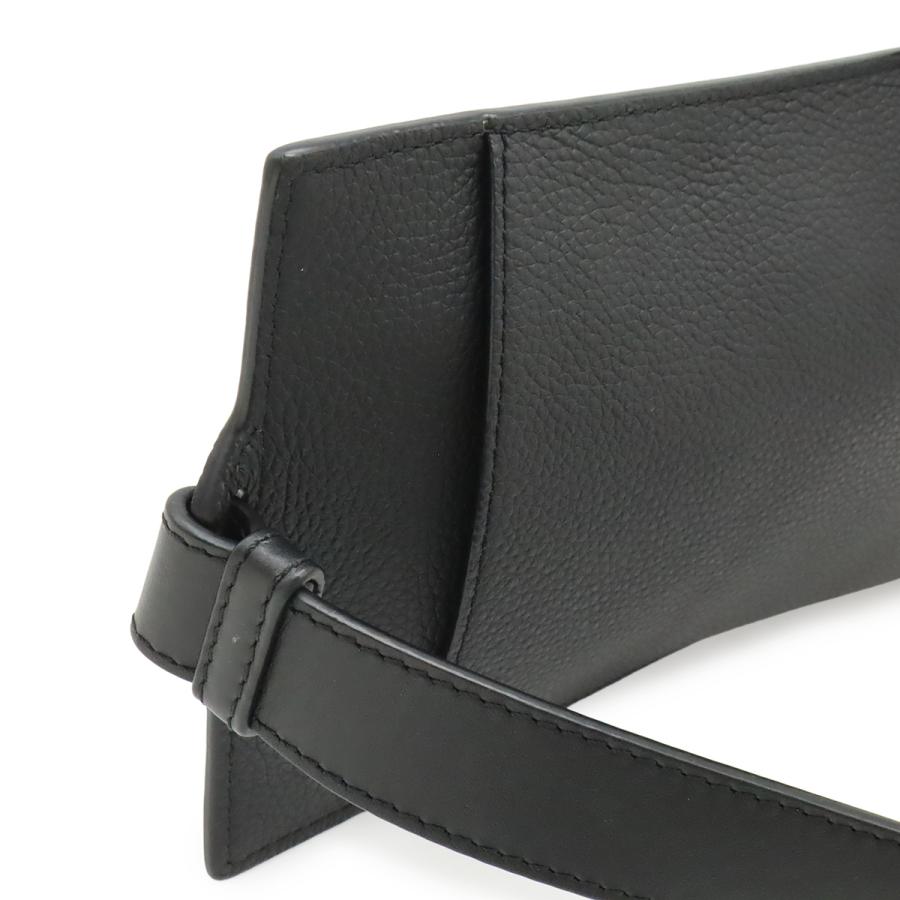 LOEWE ロエベ アナグラム バーティカル Tポケット ボディバッグ ミニバッグ ソフトグレインカーフ レザー ブラック 黒 シルバー金具 | LOEWE | 03