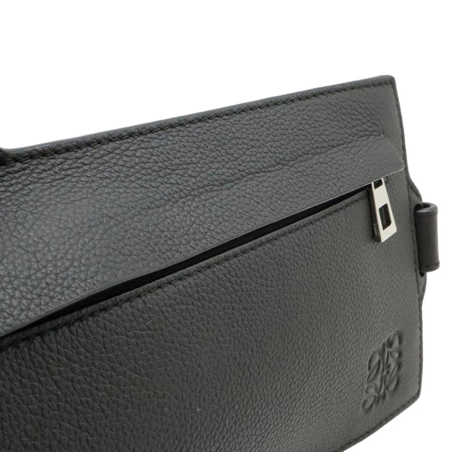 LOEWE ロエベ アナグラム バーティカル Tポケット ボディバッグ ミニバッグ ソフトグレインカーフ レザー ブラック 黒 シルバー金具 | LOEWE | 06