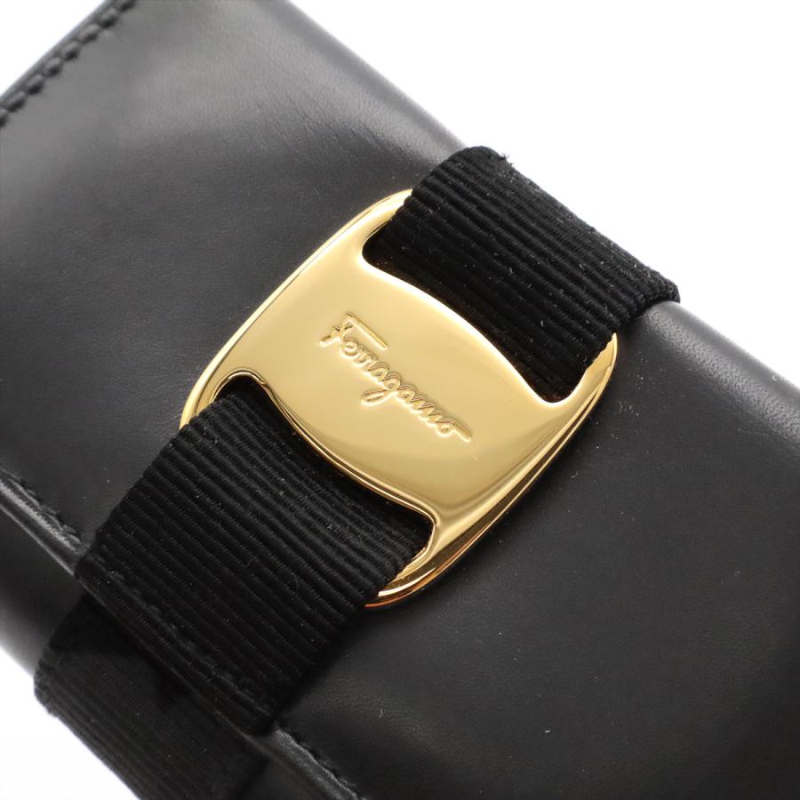 Salvatore Ferragamo サルヴァトーレ フェラガモ ヴァラ リボン 6連キーケース レザー ブラック 黒 ゴールド金具 22-3056 |  | 06