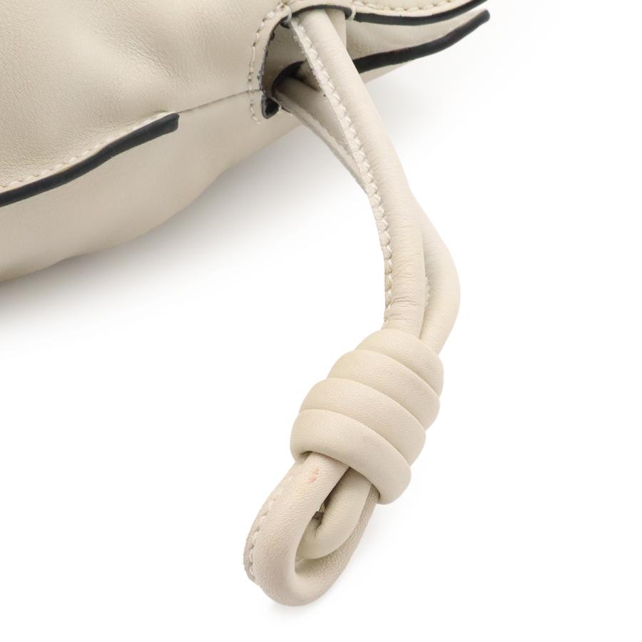 LOEWE ロエベ アナグラム フラメンコ クラッチ ミニ ショルダーバッグ ポシェット 2WAY クラッチバッグ 巾着 レザー オフホワイト 白 | LOEWE | 04