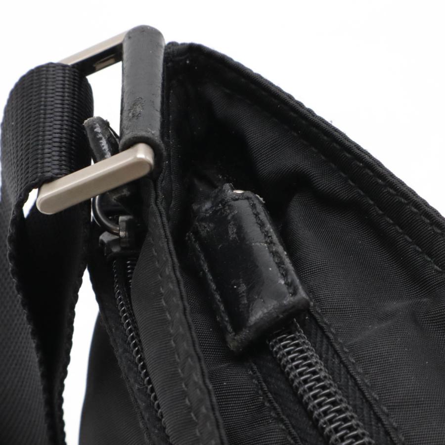 PRADA プラダ VELA ショルダーバッグ ポシェット 斜め掛け マチ PRADA プラダ VELA ショルダーバッグ ポシェット 斜め掛け マチ