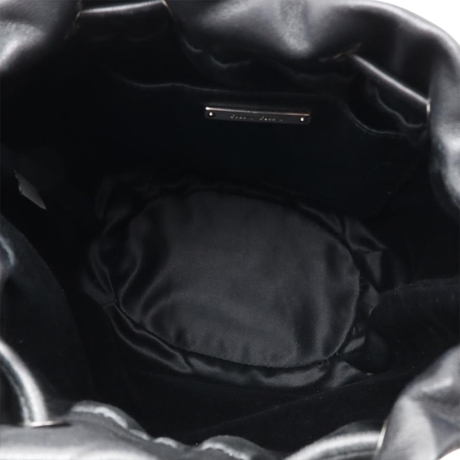 miu miu（ミュウミュウ） ミュウ ミュウ スタッズ キルティング