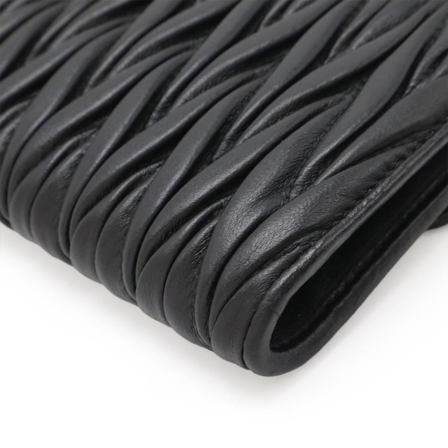 miu miu（ミュウミュウ） ミュウ ミュウ マテラッセ チェーン