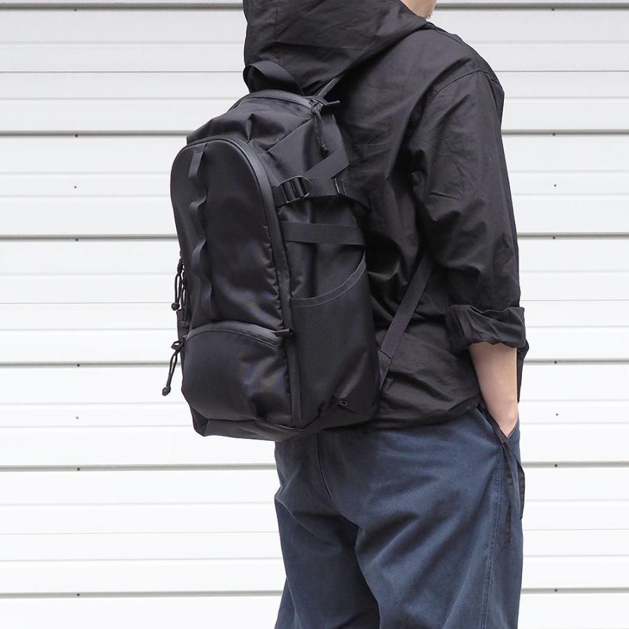 Kirahvi Yhdeksan Backbone Pvc Coated Nylon Black Kirahvi9 キラハビーユフデクサン バックパック ブラック Pvcコーテッドナイロン バッグ B L W 通販 Yahoo ショッピング