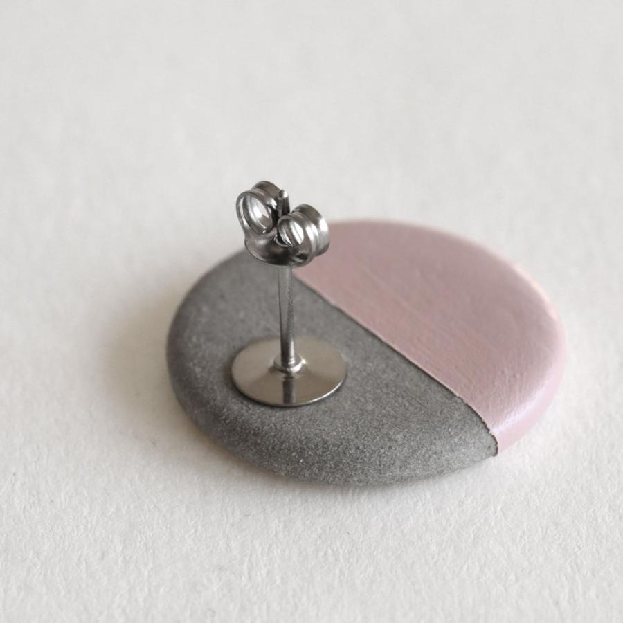 POINT / HALF-pierce(black/pink)【メール便可 5点まで】【ポイント/ハーフ/ピアス/アクセサリー/塗装/ブラック/ピンク】[114309 |  | 03