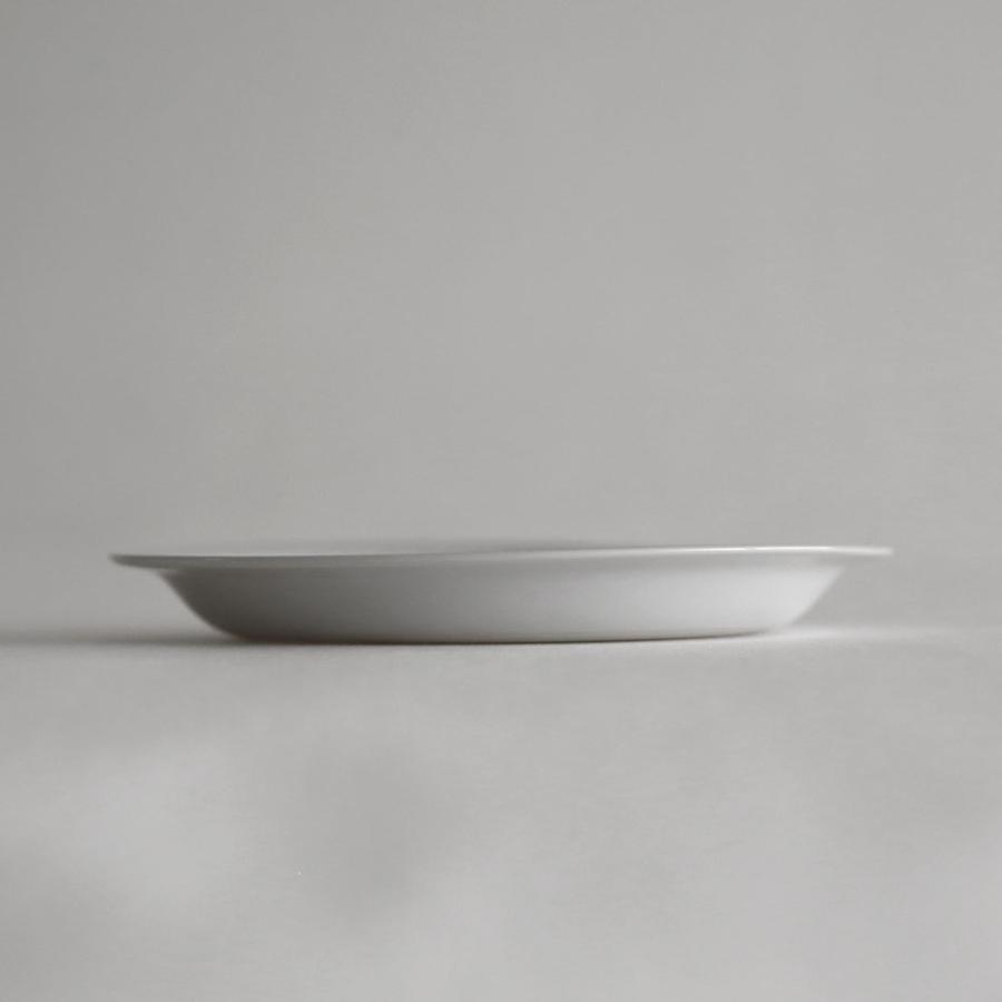 1616/arita japan / CMA "Clay" Soft Flat 150(Earth Grey) | CMA Clay collection/Cecilie Manz/セシリエマンツ/有田焼/プレート/皿 | 118630 | 1616 / arita japan | 01