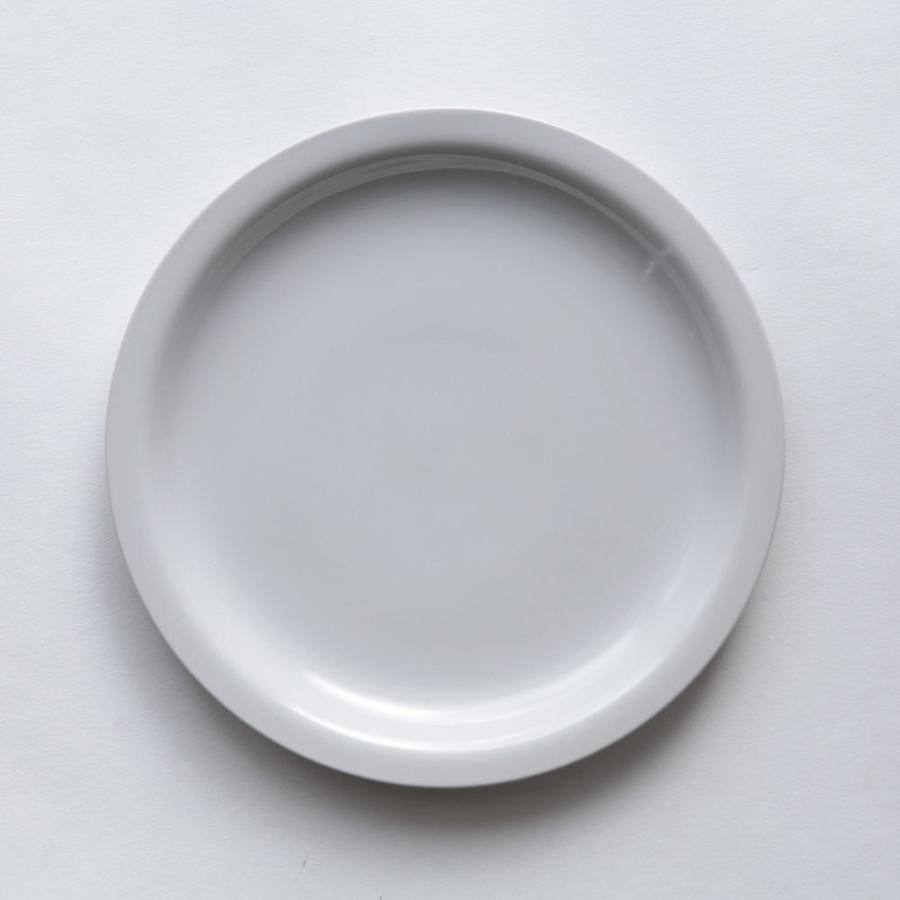 1616/arita japan / CMA "Clay" Soft Flat 210(Earth Grey) | CMA Clay collection/Cecilie Manz/セシリエマンツ/有田焼/プレート/皿 | 118632 | 1616 / arita japan | 02