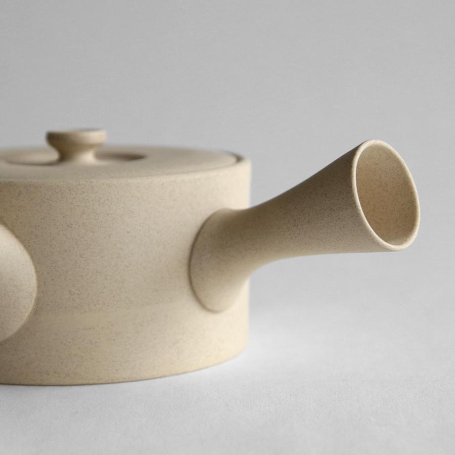 JINSUI / IROIRO 02(Beige) | 急須 常滑焼き お茶 日本六古窯 イロイロ 人水 茶器 ギフト | 118011 |  | 03