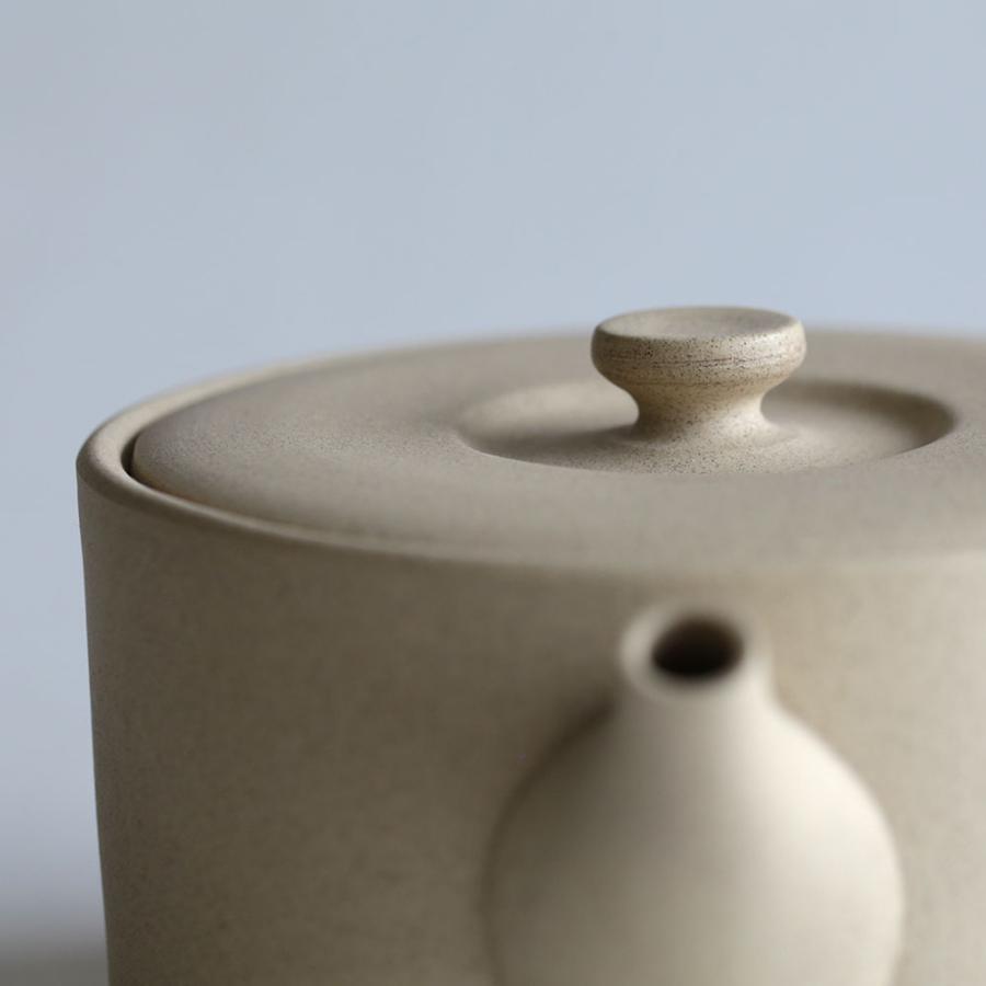 JINSUI / IROIRO 02(Beige) | 急須 常滑焼き お茶 日本六古窯 イロイロ 人水 茶器 ギフト | 118011 |  | 06
