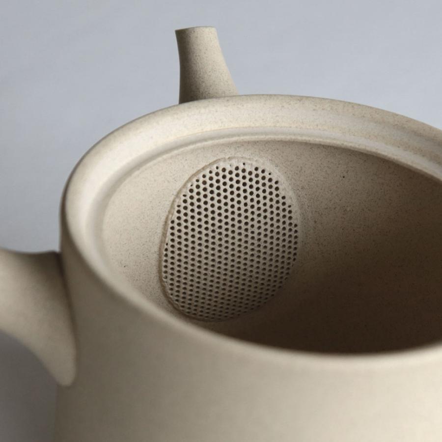 JINSUI / IROIRO 03(Beige) | 急須 常滑焼き お茶 日本六古窯 イロイロ 人水 茶器 ギフト | 118012 |  | 04