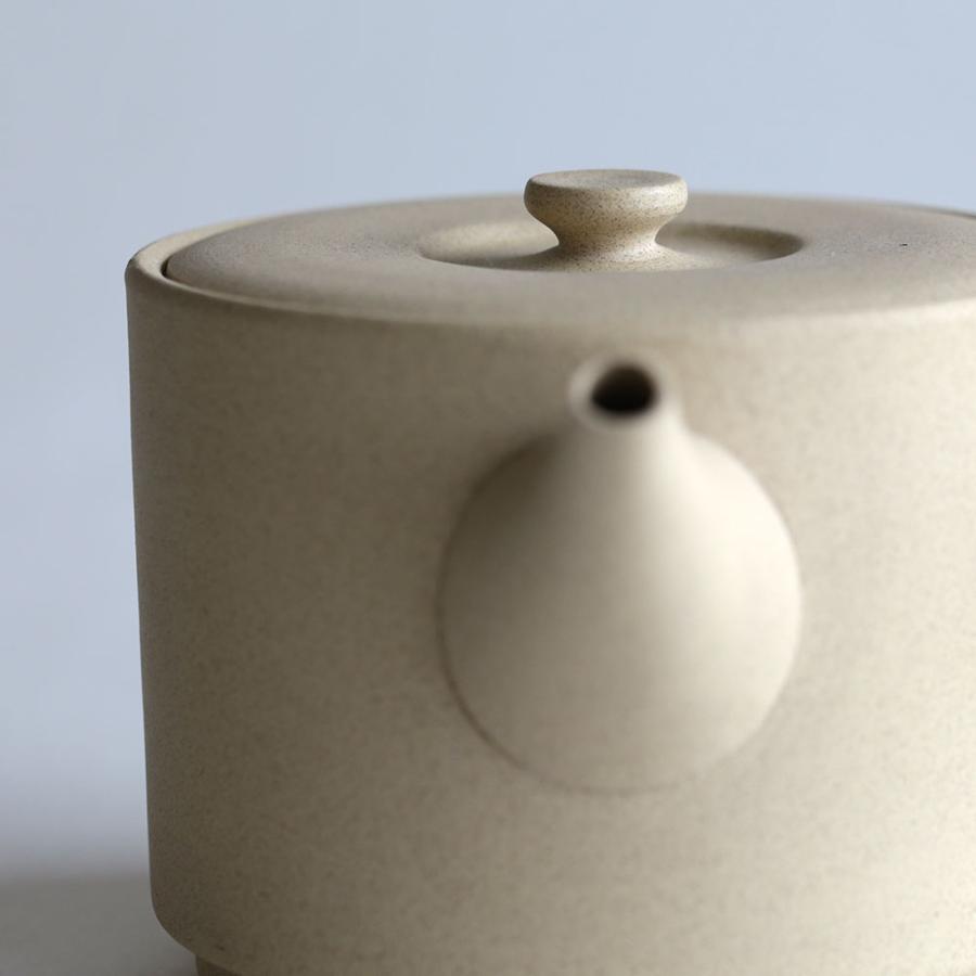 JINSUI / IROIRO 03(Beige) | 急須 常滑焼き お茶 日本六古窯 イロイロ 人水 茶器 ギフト | 118012 |  | 06