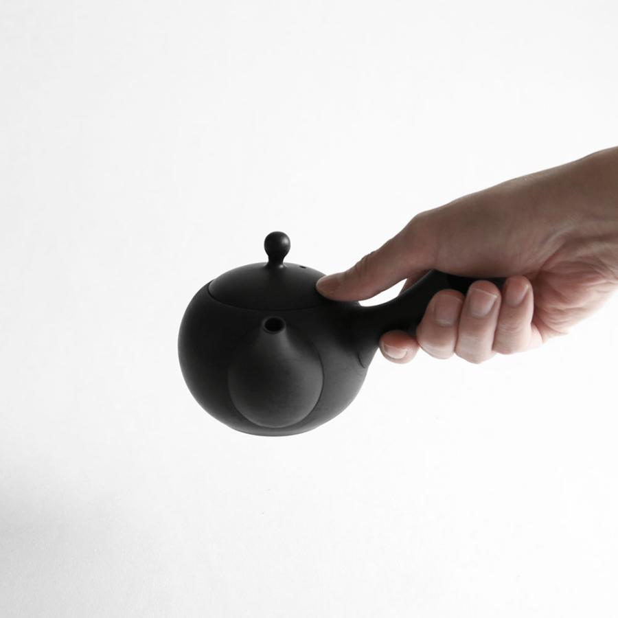 JINSUI / IROIRO 01(Black) | 丸急須/常滑焼き/お茶/日本六古窯/イロイロ/人水/茶器/ギフト | 118024 |  | 06