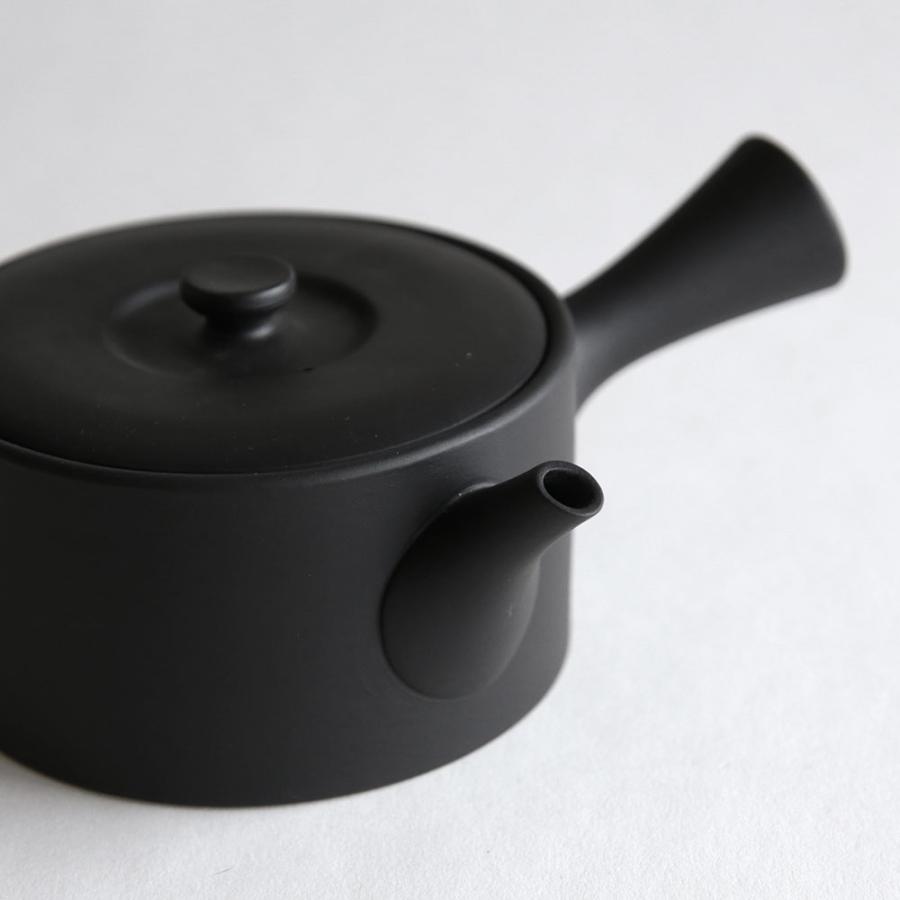 JINSUI / IROIRO 02(Black) | 急須/常滑焼き/お茶/日本六古窯/イロイロ/人水/茶器/ギフト | 118025 |  | 02
