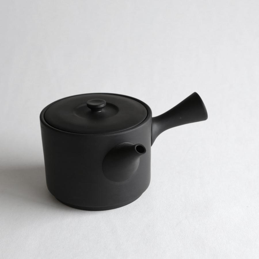 JINSUI / IROIRO 03(Black) | 急須/常滑焼き/お茶/日本六古窯/イロイロ/人水/茶器/ギフト | 118026 |  | 01