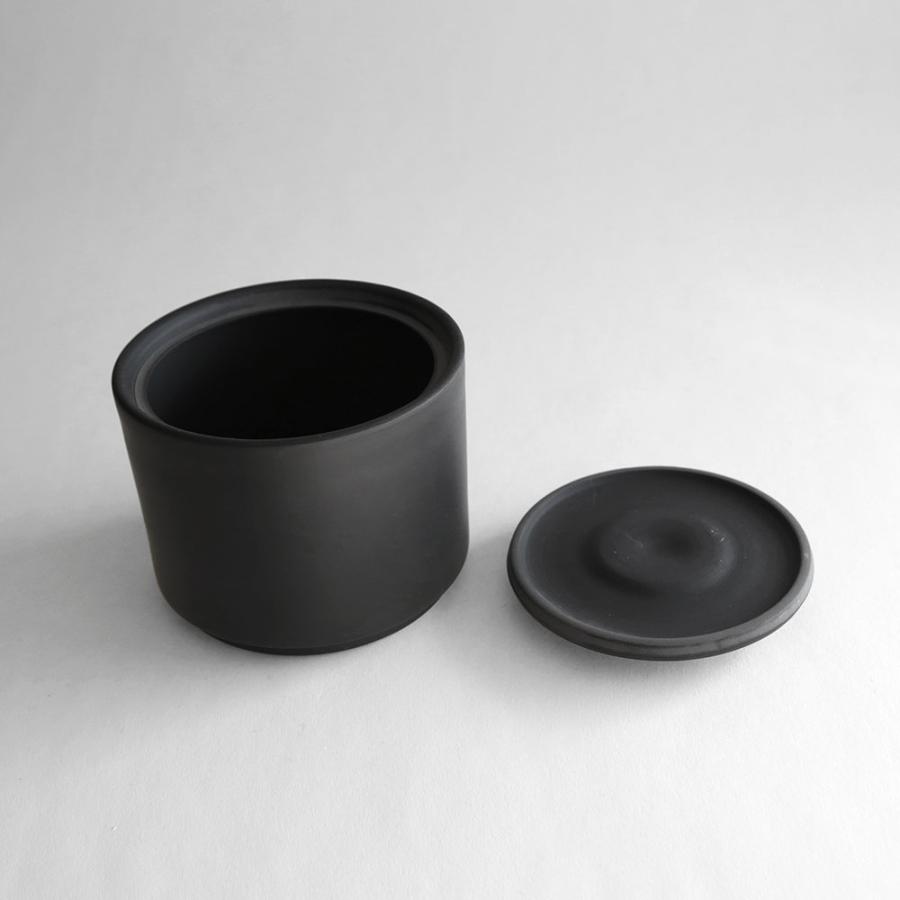 JINSUI / IROIRO 05(Black) | 保存容器/常滑焼き/キャニスター/日本六古窯/イロイロ/人水/ギフト | 118028 |  | 02