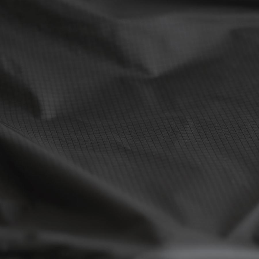 kirahvi yhdeksan / Light pouch - square M (black) | メール便可 3点まで | kirahvi9/キラハビーユフデクサン/ライトポーチ/ブラック | 117476 |  | 04