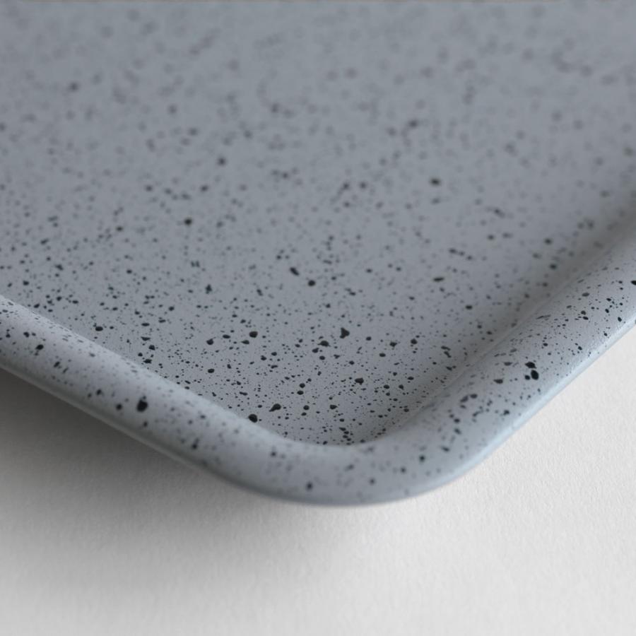 SEKISAKA セキサカ / PLACE A4 Tray(Light Gray A) PL-A4LG-A｜プレイス トレー A4サイズ 横田純一郎 dripping MUTE 関坂漆器 シンプル ミニマル｜118238 |  | 02