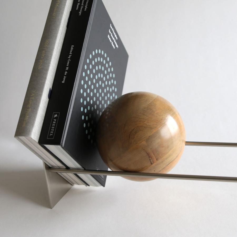 HERE by DETAIL / Slope Bookend (Silver)｜シルバー スロープブックエンド ヒアーバイディテール 本棚 インテリア マンゴーウッド モダン デザイン｜119157 |  | 03