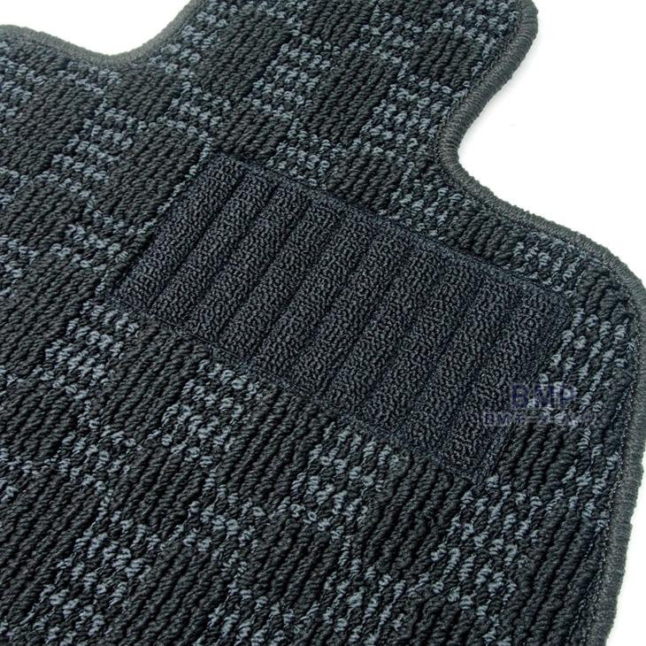 1/4までの期間限定価格　BMW純正フロアマット　z4 1/4までの期間限定価格 BMW純正フロアマット z4 BMW純正】Z4(G29)