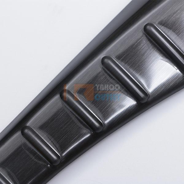 アルファード/ヴェルファイア 30系 前期 後期 リアラゲッジスカッフプロテクター ステップガード 黒 ステンレス製 傷付き防止 パーツ 2P 3122 |  | 05