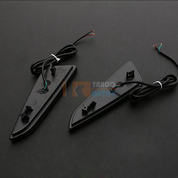 大放出セール トヨタ C-HR ZYX10/NGX50 リア リフレクター LED スモール ブレーキ連動 追突防止 ドレスアップ 左右セット 外装 2pcs 3225 |  | 02