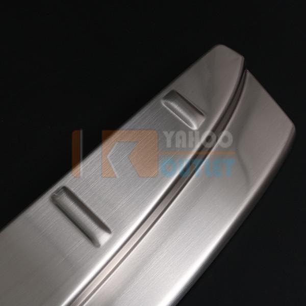 大放出セール スズキ エブリイバン DA17V 2015年2月〜 リアバンパープロテクター ステップガード ラゲッジ キズ/汚れ防止 ステンレス製 カスタムパーツ 4440 |  | 01