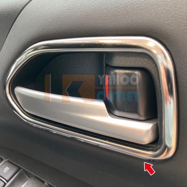 大放出セール 人気 トヨタ 新型 ヴォクシー/ノア 90系 2022年1月〜 ドアベゼル ドアハンドルカバー ドアパネル  鏡面 カスタム パーツ 4P 5614 |  | 01