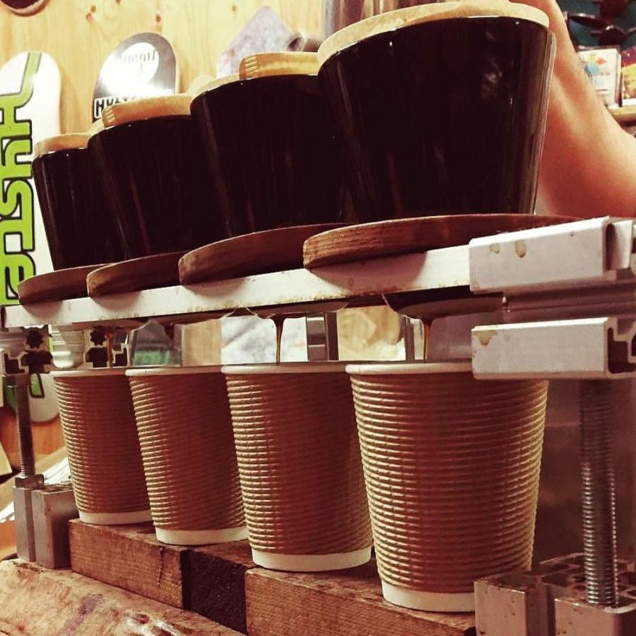 断熱エコクラフト2重 8オンス 紙カップ ＆ ホット用黒蓋 100個セット テイクアウト 紙コップ 蓋 フタ付き おしゃれ EC03 |  | 09