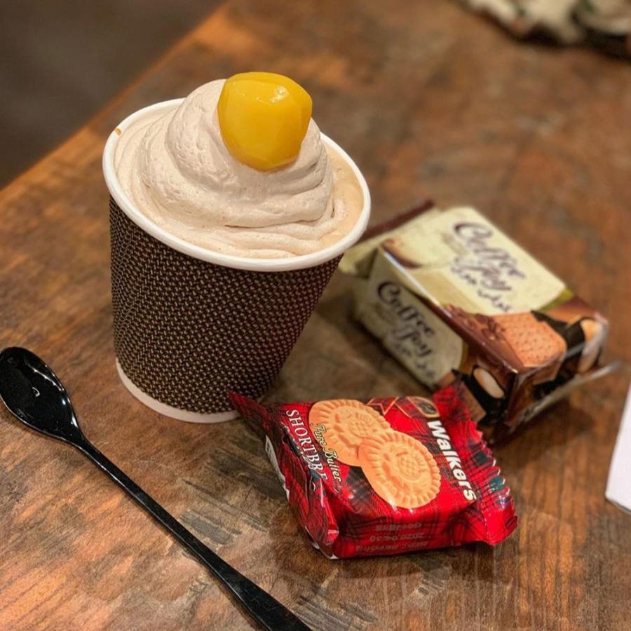 オンセラ温熱療法　カップ　炭チップ 断熱ゼブラ二重 10オンス 紙カップ ＆ ホット用白蓋 100個セット