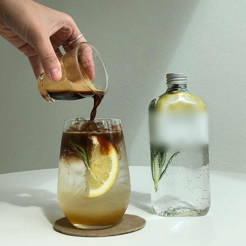 テイクアウト ドリンクボトル おしゃれ ボトル容器 430ml ワイドスリム 銀蓋 ボトルドリンク 100個セットの画像