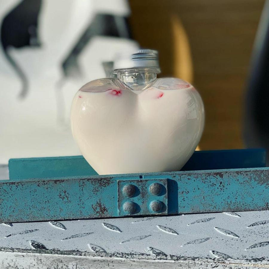 テイクアウト おしゃれ ドリンクボトル ボトル容器 ハート型 360ml HEART シルバー蓋 ボトルドリンク 100個セット インスタ映えの画像