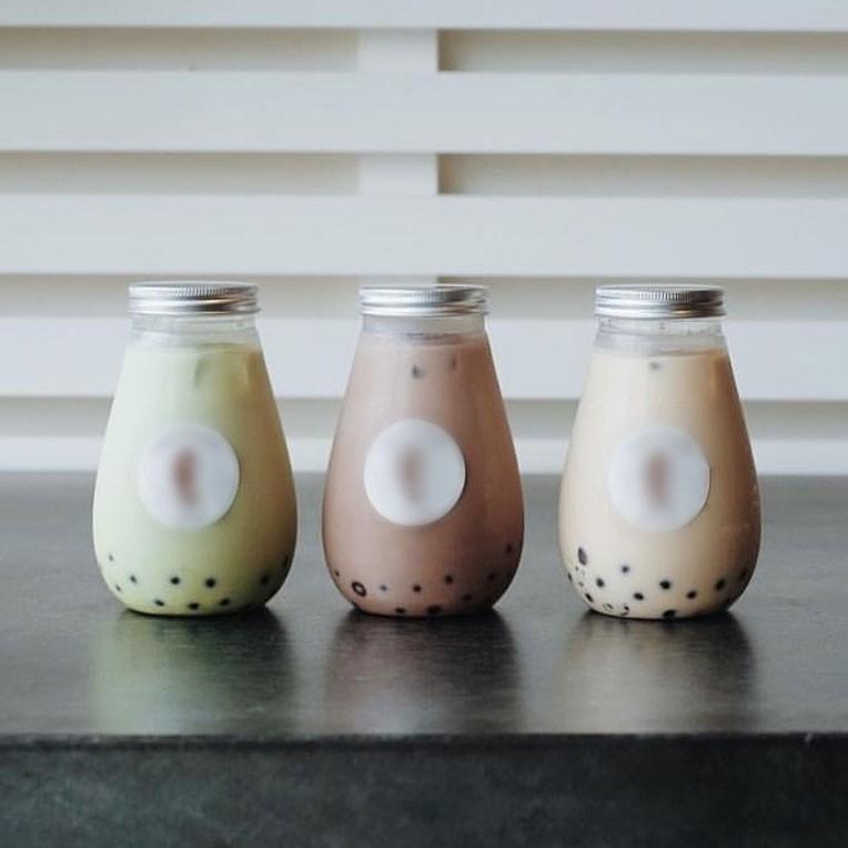 テイクアウト ドリンクボトル おしゃれ ボトル容器 330ml pear 銀蓋 ボトルドリンク 100個セットの画像