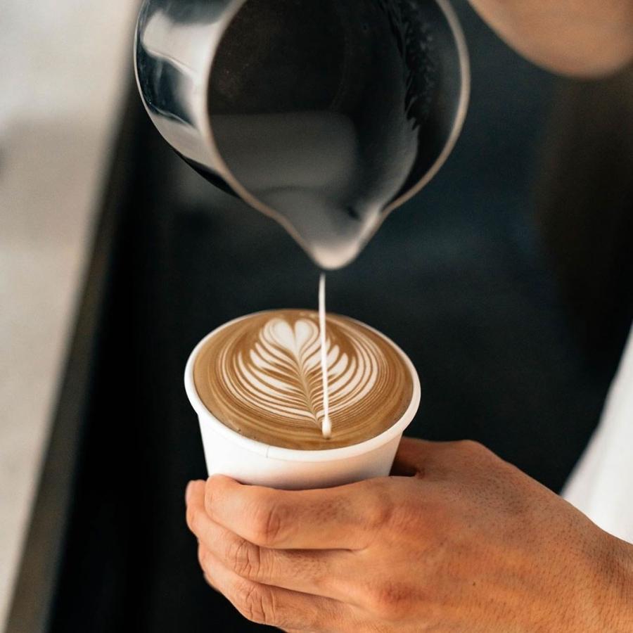 FSC認証断熱二重ホワイト 8オンス 80mm口径 紙カップ 1000個 テイクアウト おしゃれ お持ち帰り 紙コップ |  | 09