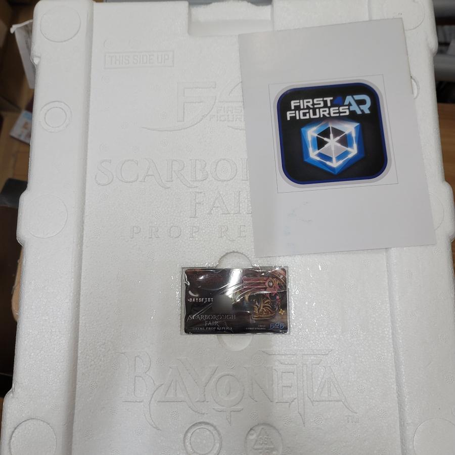 中古品】ベヨネッタ/ スカボロウ フェア タイム プロップレプリカ
