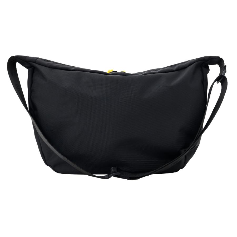 【10%OFF】ショルダーバッグ　ユニセックス MOUNTAINSMITH LANDSCAPE (BOAT FORM SHOULDER) MSCC-0005 18L BLACK / BLACK 送料無料 MOUNTAIN SMITH（マウンテンスミス） 【10%OFF】ショルダーバッグ ユニ