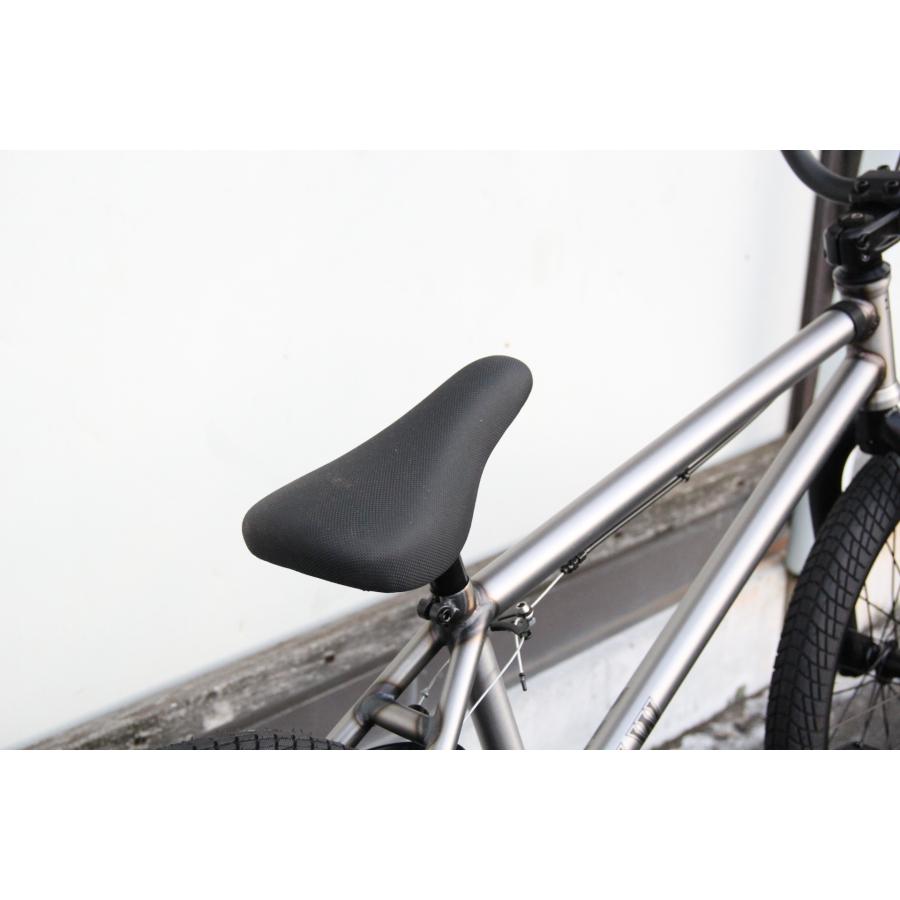 BMX 20インチ ストリート クロモリ DURCUS ONE RAW DIRTタイヤ付き