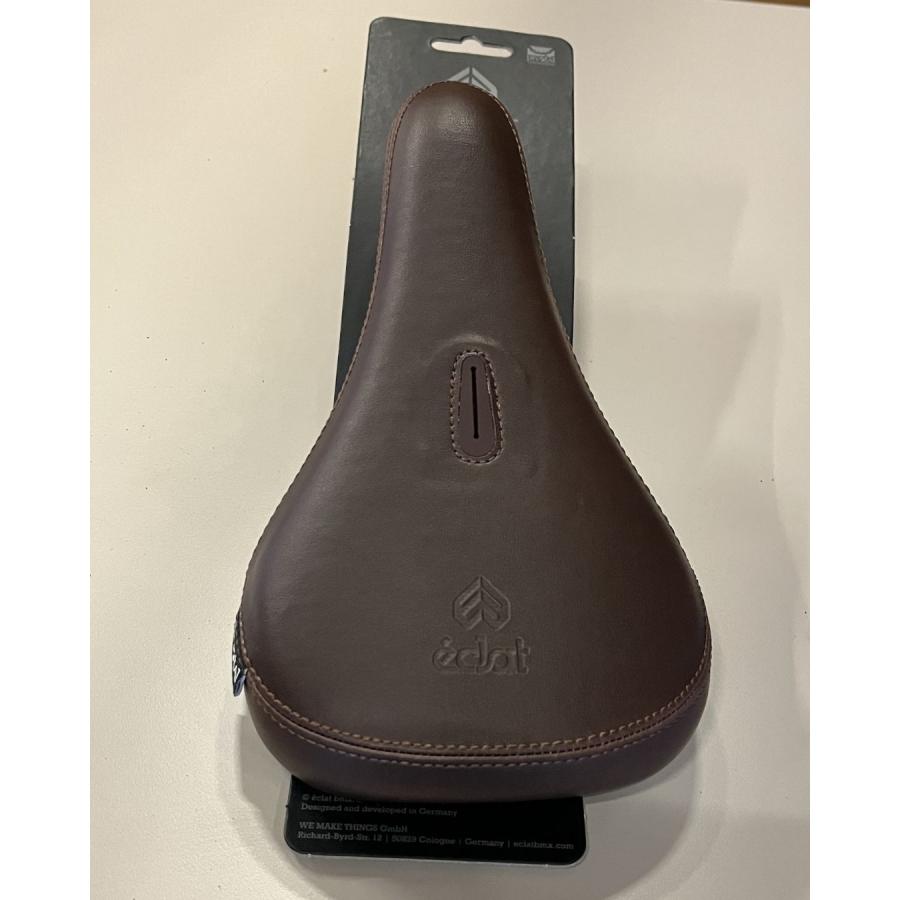 自転車シートBMX ECLAT BIOS PIVOTAL MID PAD BR 送料無料 自転車 BMXシート ECLAT BIOS PIVOTAL SEAT MID PADDED BROWN