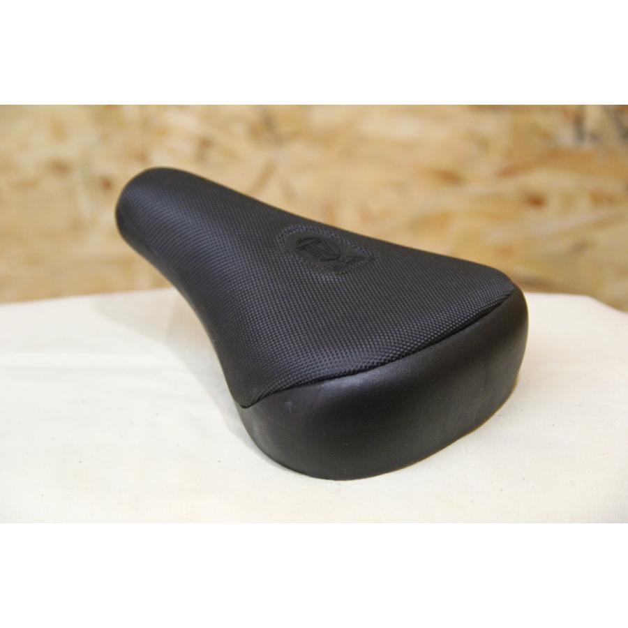 BMX シート フラット TNB GREED SADDLE BLACK 送料無料 : BMX FACTORY
