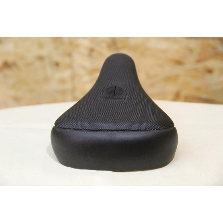BMX シート フラット TNB GREED SADDLE BLACK 送料無料 : BMX FACTORY