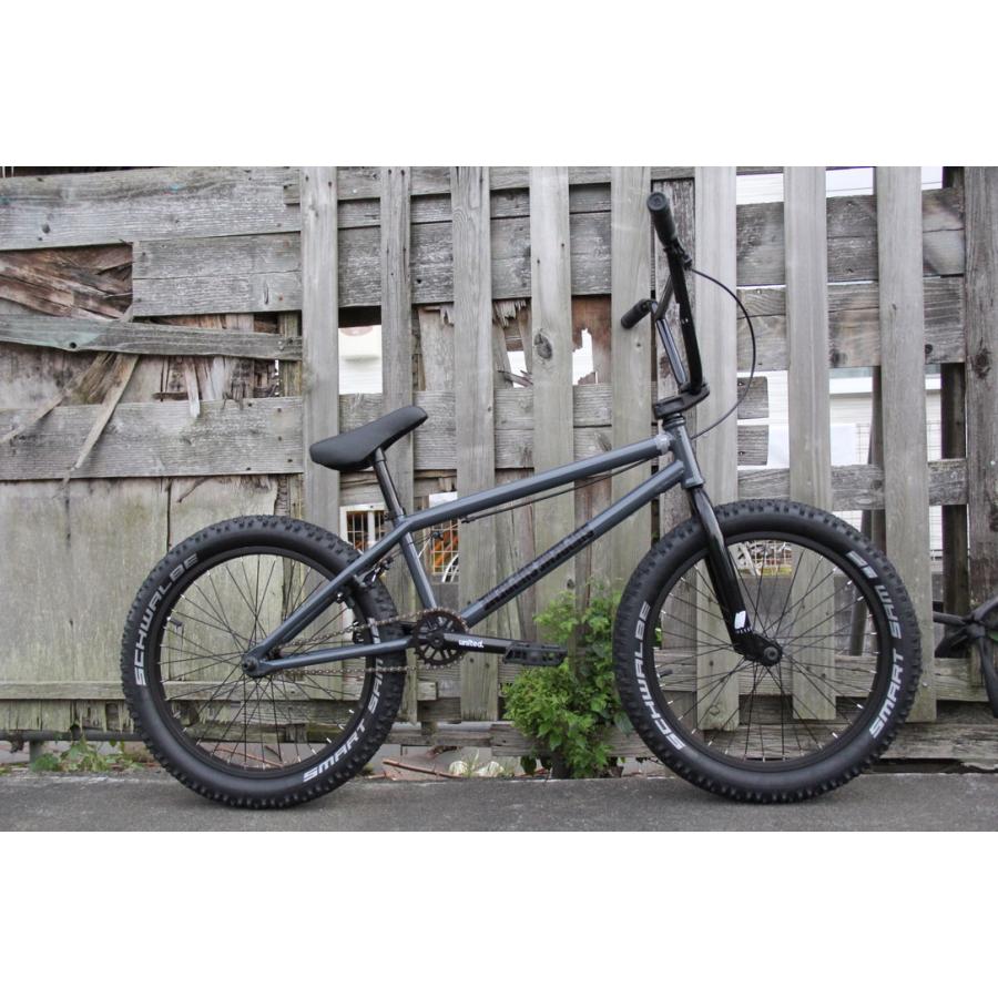 自転車 BMX 20インチ ストリート UNITED SUPREME DIRTタイヤ付き 自転車 BMX 20インチ ストリート UNITED SUPREME DIRTタイヤ付き