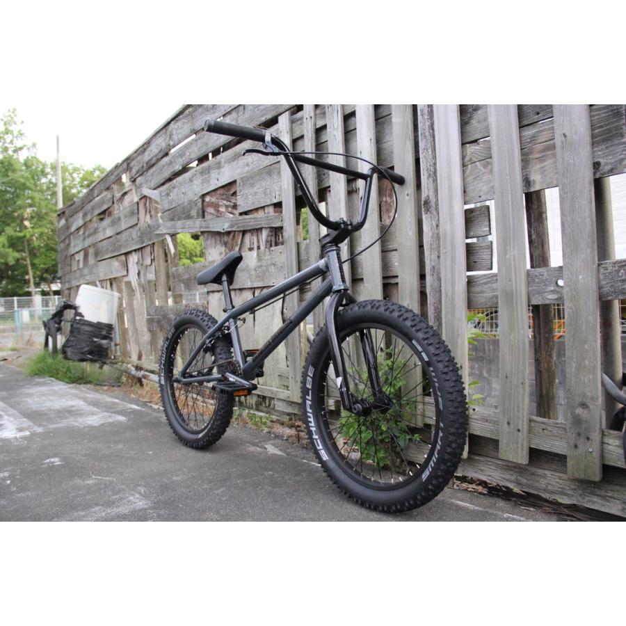 自転車 BMX 20インチ ストリート UNITED SUPREME DIRTタイヤ付き 自転車 BMX 20インチ ストリート UNITED SUPREME DIRTタイヤ付き