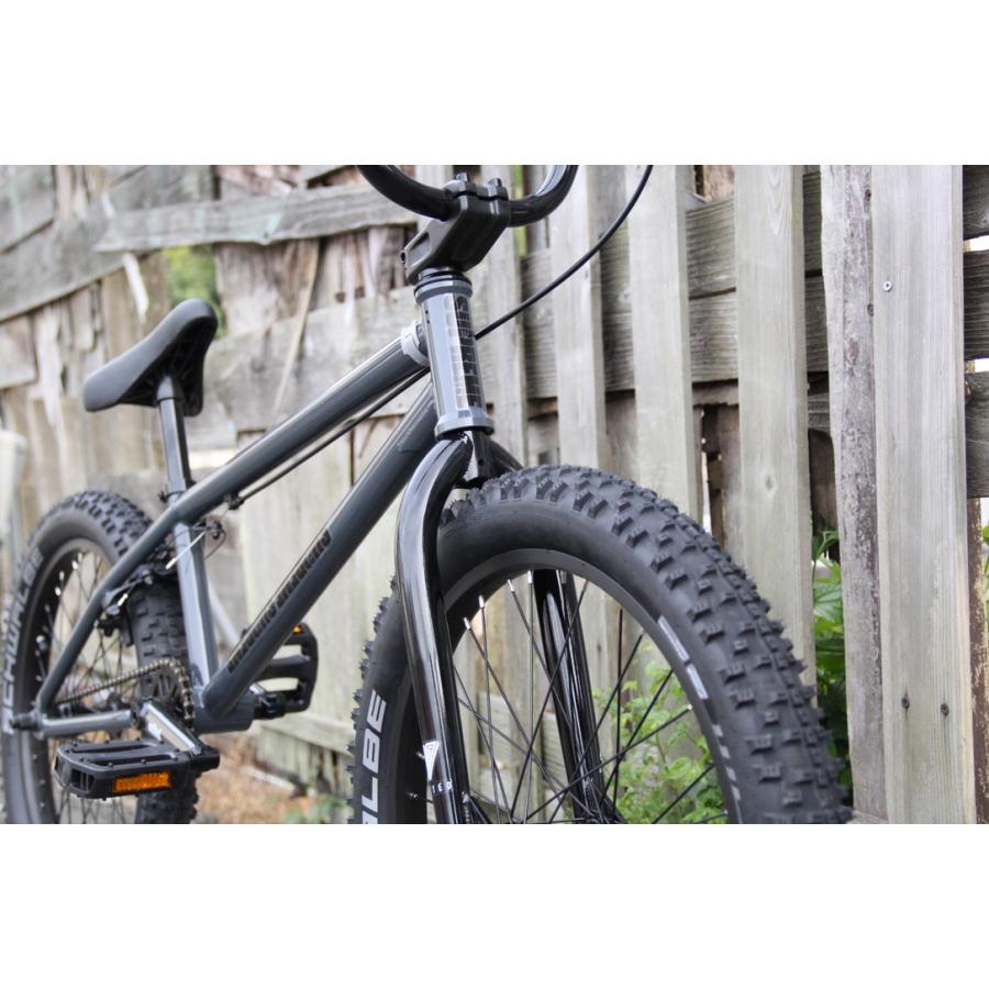 自転車 BMX 20インチ ストリート UNITED SUPREME DIRTタイヤ付き 自転車 BMX 20インチ ストリート UNITED SUPREME DIRTタイヤ付き