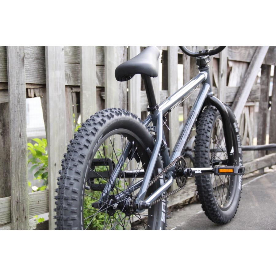 自転車 BMX 20インチ ストリート UNITED SUPREME DIRTタイヤ付き 自転車 BMX 20インチ ストリート UNITED SUPREME DIRTタイヤ付き